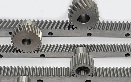 一種大型數控龍門銑床縱向齒輪齒條傳動要求 一種大型數控龍門銑床縱向齒輪齒條傳動要求